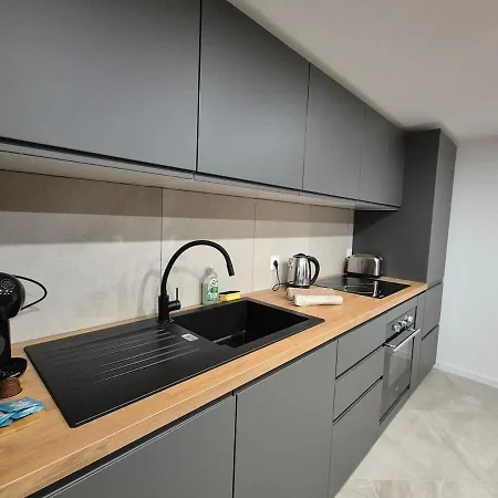 Du Chateau - Jaccuzzi * Landser